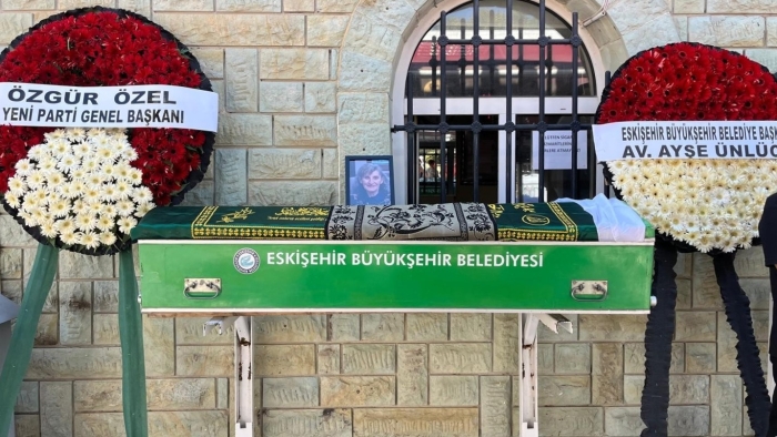 Yılmaz Büyükerşen’in kardeşi Güzin Büyükerşen son yolculuğuna uğurlandı